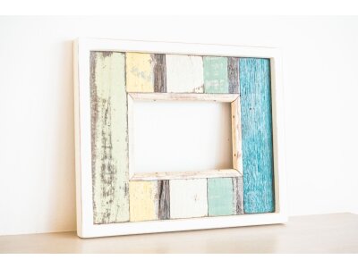 Cornici moderne in legno