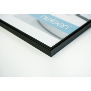 Telaio Nielsen in alluminio Classic nero opaco 70x90 cm