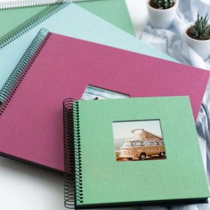 Album a spirale Goldbuch Bella Vista fucsia 34x30 cm 40 pagine nere