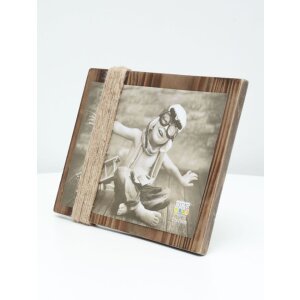 S67UA2 Portafoto verniciato marrone con corde 13x18 cm