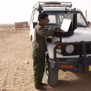 Explorer Cases 4412HL.B Valigia da trasporto con schiuma nera 445x345x125 mm