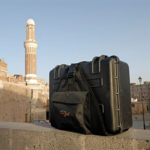 Explorer Cases 2712HL.B Valigia da trasporto con schiuma nera 276x200x120 mm