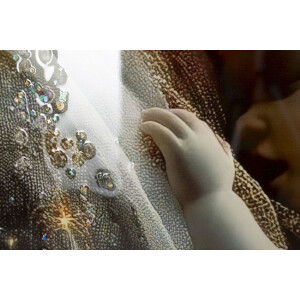 Quadro su tela MATERNITY di Mauro Ferretti con cornice 60x3,5x90 cm