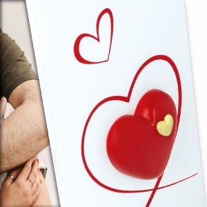 Cornice per foto Roberta 10x15 cm formato verticale bianco con cuori e supporto da appoggio